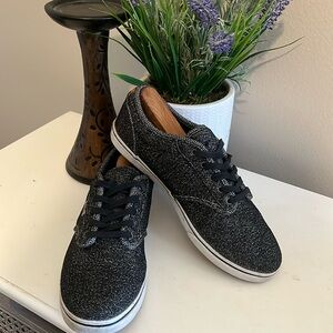 Women’s Vans Off the Wall Low Cut Lace Up Skater Sneakers Shoes Sz 8 Black White